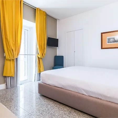 Szálloda Lungomare Nápoly